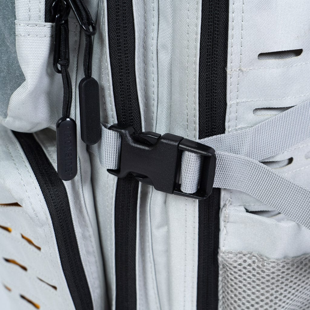 Mochila IRONSIDE 35 LTMOCHILAIRONSIDEColor: Negro, Militar, Verde, Gris / Amarillo