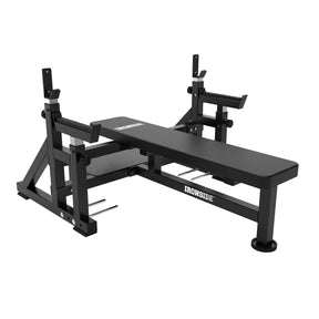 IRONSIDE Infinity Pro Flat Powerlifting Bench – banc plat de musculation pour un centre de performance sportive